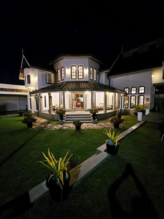 Garden Courtyard